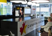 Tìm hướng áp dụng y tế số từ Canada sang Việt Nam