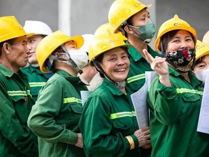 4922-4912-hanh-phuc-cua-nguoi-cong-nhan-la-nen-mong-cho-su-thanh-cong-cua-coteccons-6-1735100290-1047.jpeg