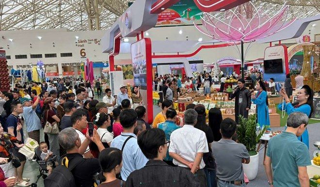 Thị trường nội địa hơn 100 triệu dân: Dư địa để bứt phá tăng trưởng