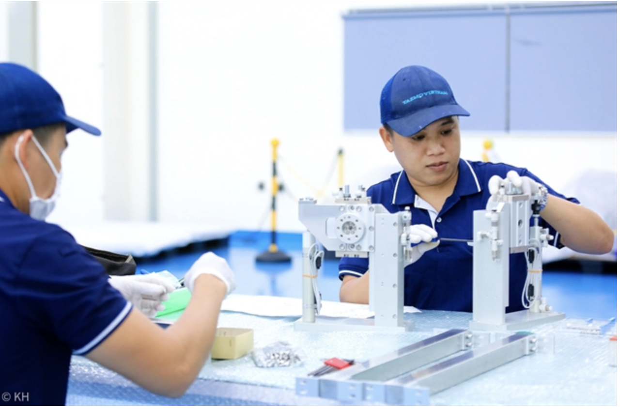 Chip production at TAZMO Việt Nam in Tây Ninh Province. Investors in key industries could receive tax and credit incentives in return for specific commitments in technology transfer. — VNA/VNS Photo Thành Phương