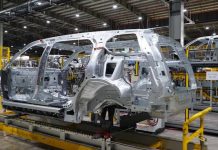 Doanh nghiệp lo khó xuất khẩu vì chuẩn khí thải, các bộ nói gì?
